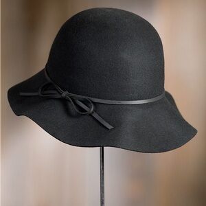 Goorin Brothers Mrs. Blanc Wool Felt Cloche Hat - Black